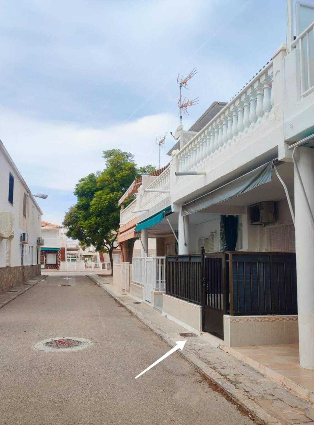 La Casita, A 2 Min A Pie De La Playa! Villa ซานตาโปลา ภายนอก รูปภาพ